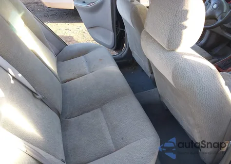 2004 Toyota Corolla Le z USA, uszkodzony, nr VIN 2T1BR38E64C257658